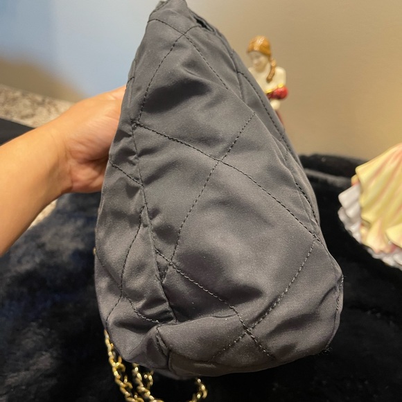 ⚡️SOLD⚡️Prada tote - Picture 3 of 10